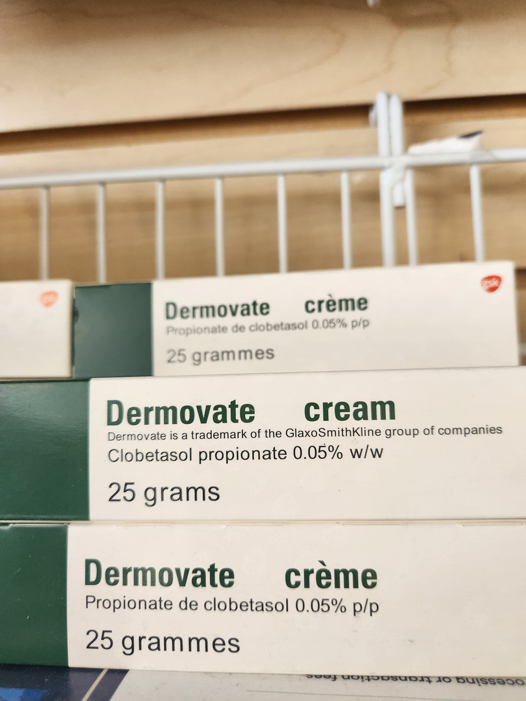 Dermovate  cream ( United Kingdom   / Saudi Arabia )  25 grams - African Caribbean Seafood Market